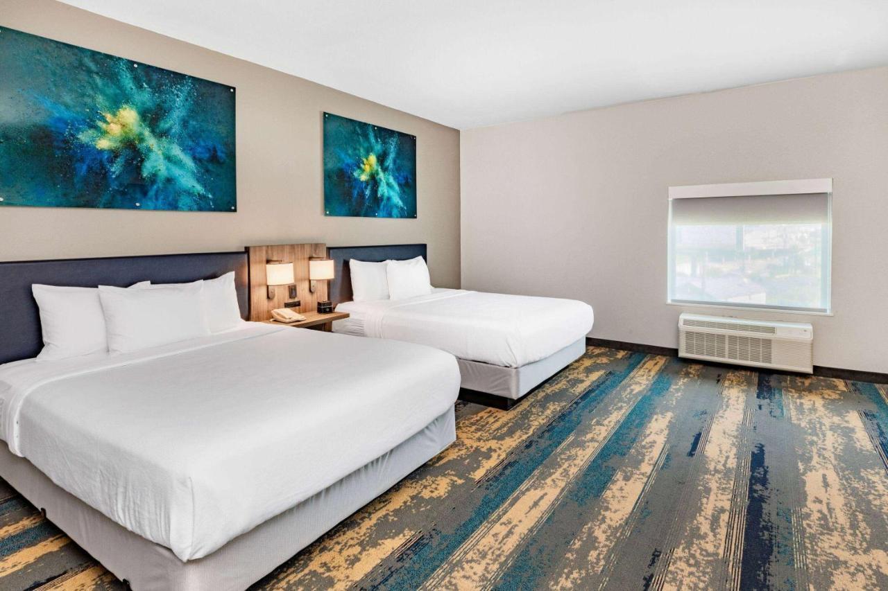 La Quinta Inn & Suites By Wyndham Galveston North At I-45 Екстериор снимка